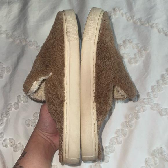 Billabong Faux Fur Mule Fuzzy Slip On Shoes - Picture 4 of 4
